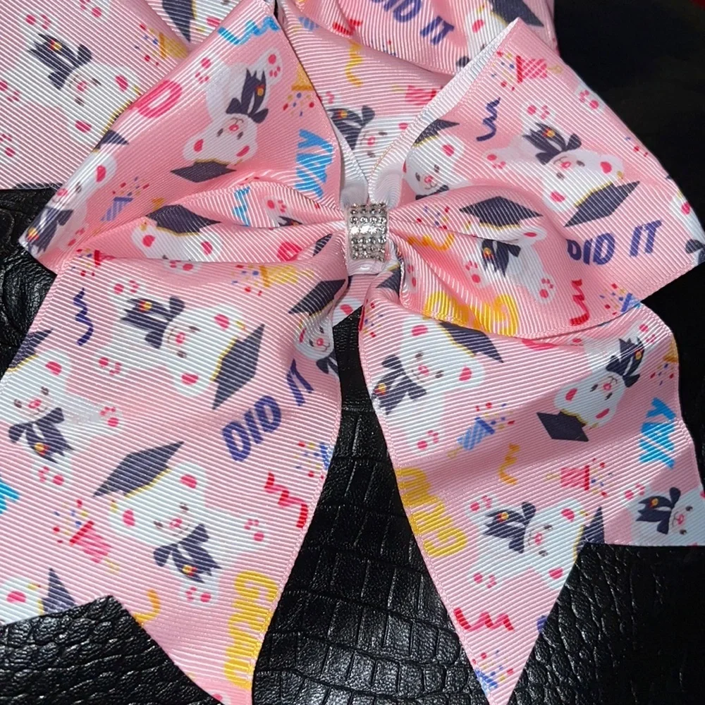 Teddy beat Graduation bows